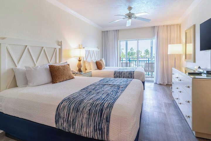 Tween Waters Island Resort & Spa