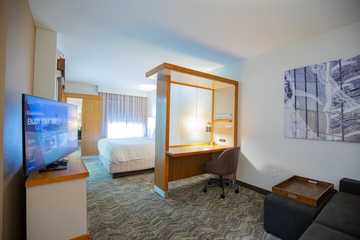 Room 32 of 44
