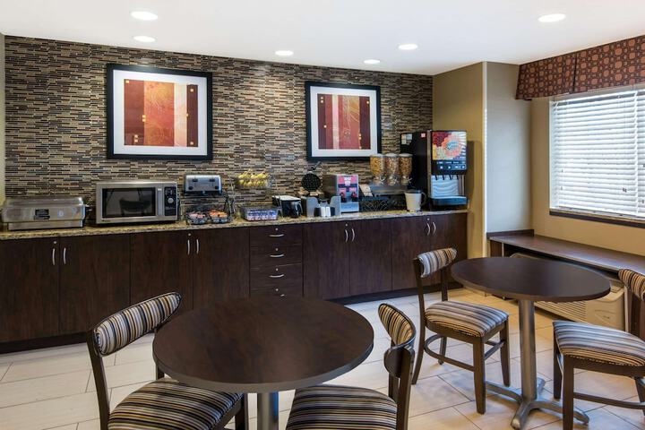 Breakfast/Coffee Service 16 of 17