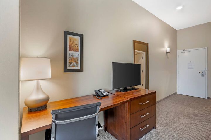 Comfort Inn & Suites Gap Amish Country