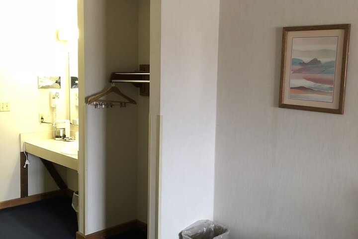 Room 13 of 56