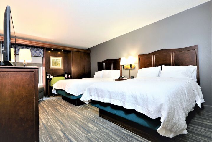 Room 14 of 28