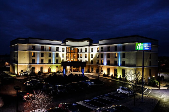 Holiday Inn Express Hotel & Suites Harrisburg West by IHG