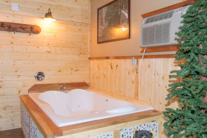 Upper Canyon Inn & Cabins