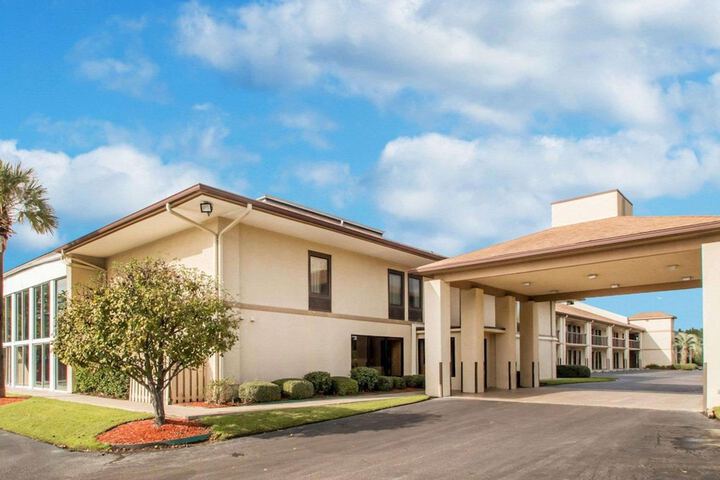 Quality Inn & Suites Ridgeland