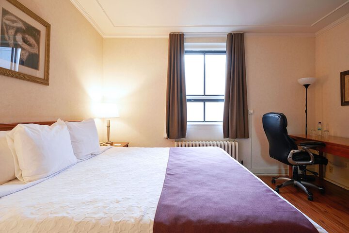 Room 41 of 44