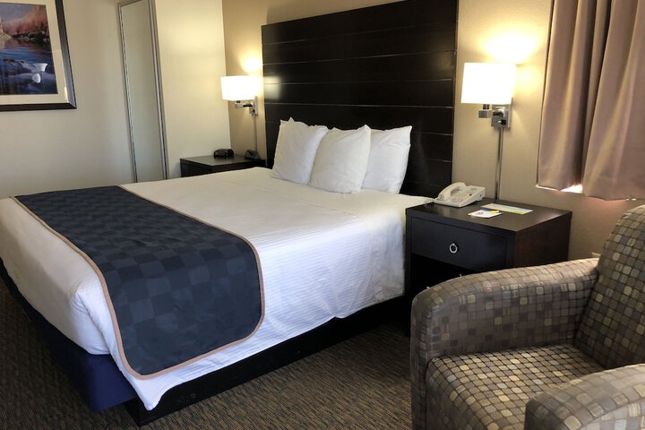 Room 18 of 24