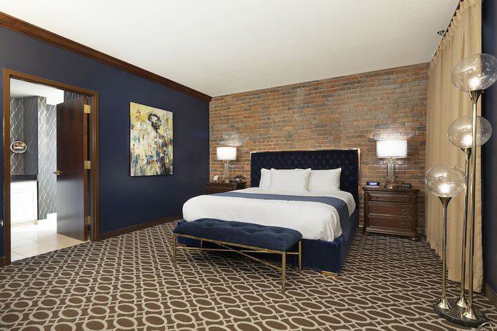 Des Lux Hotel