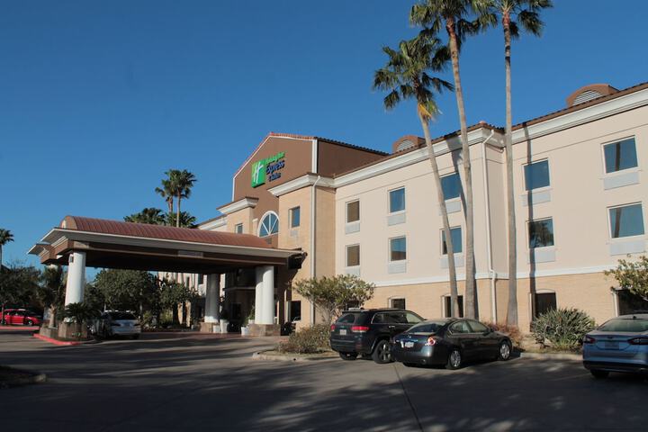 Hotel 4 of 43