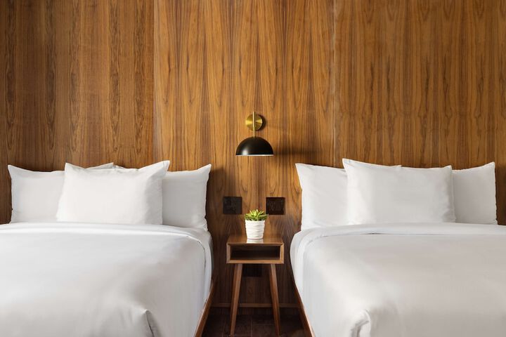 Room 26 of 42