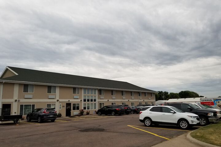 Hotel 16 of 232