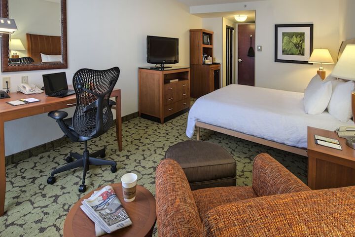 Room 11 of 34