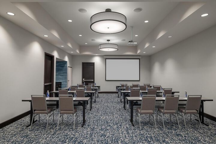 Hampton Inn & Suites Roanoke-Downtown
