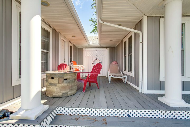 Waterfront Maryland Retreat w / Dock & Bay View!