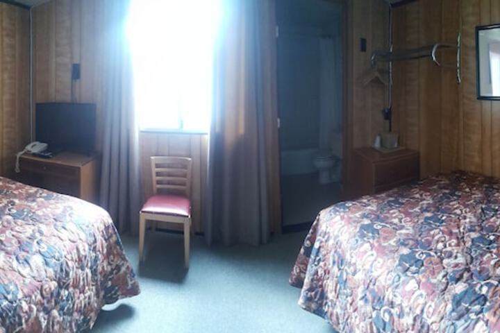 Room 21 of 40