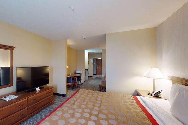 Room 31 of 37