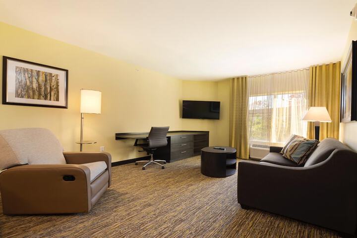 Room 26 of 61