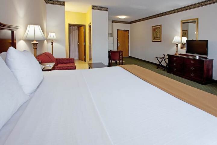 Room 19 of 32