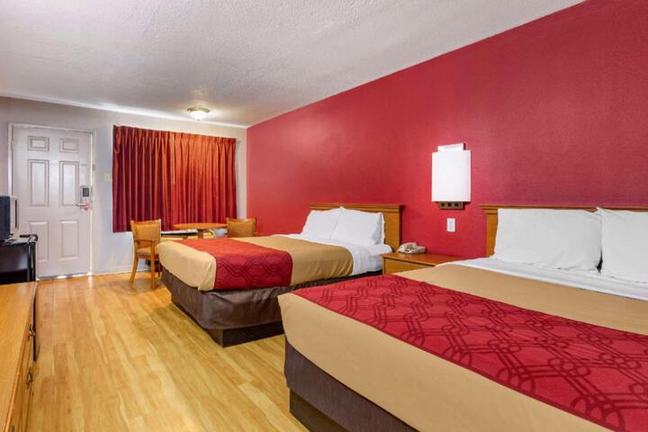 Econo Lodge Wichita Falls Downtown