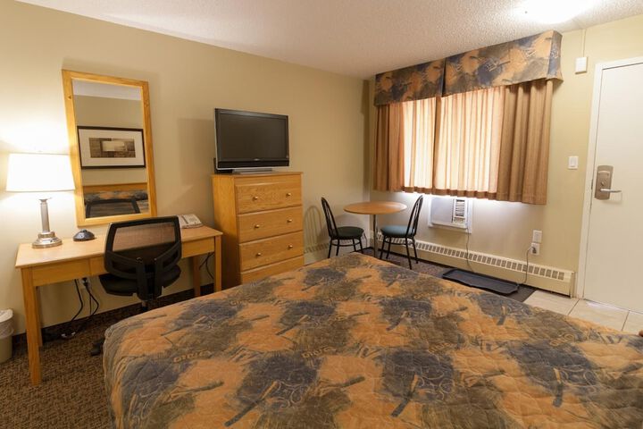 Room 16 of 34