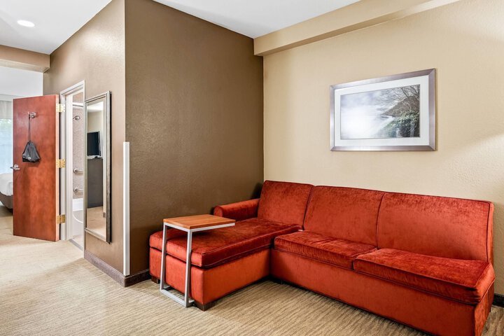 La Quinta Inn & Suites by Wyndham Boone University