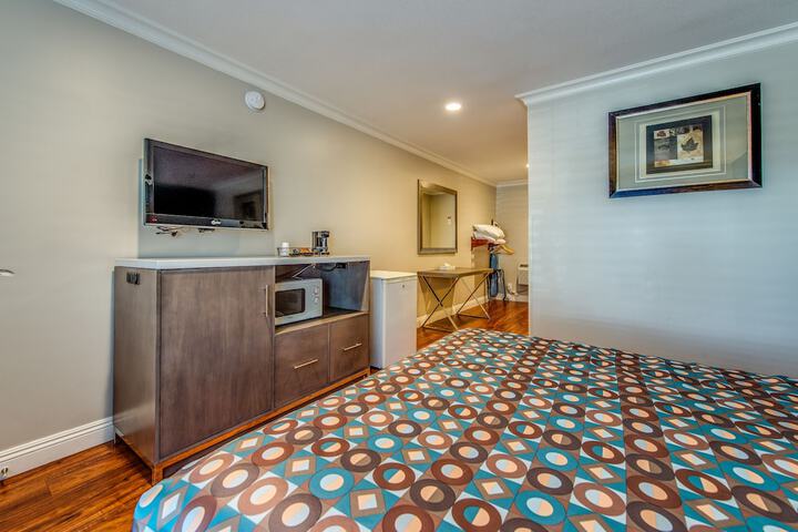 Room 42 of 81