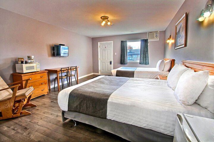 Room 10 of 36