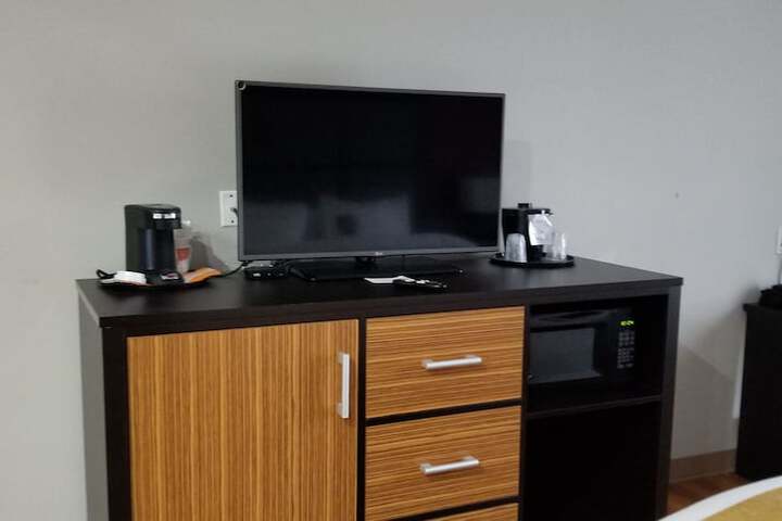 Room 20 of 28