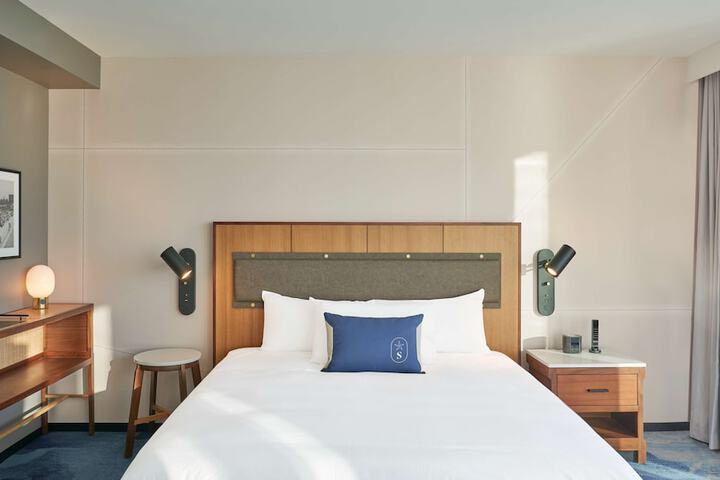Room 20 of 62