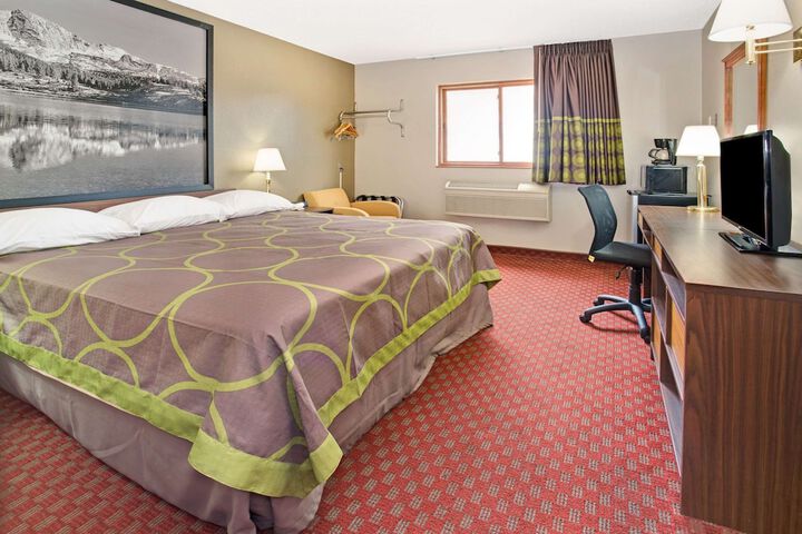 Room 12 of 13