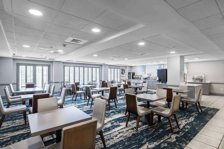 Wingate by Wyndham Charlotte Speedway / Concord