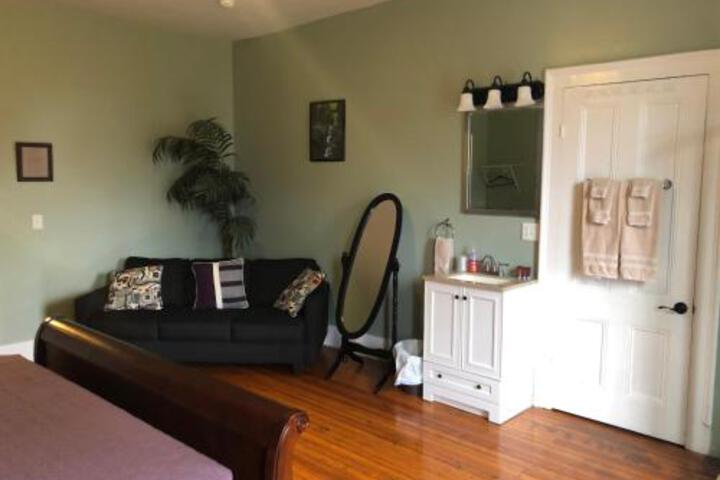 Cook Mansion Bed and Breakfast