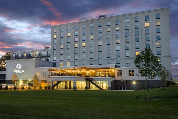 DoubleTree by Hilton Hotel Niagara Falls New York