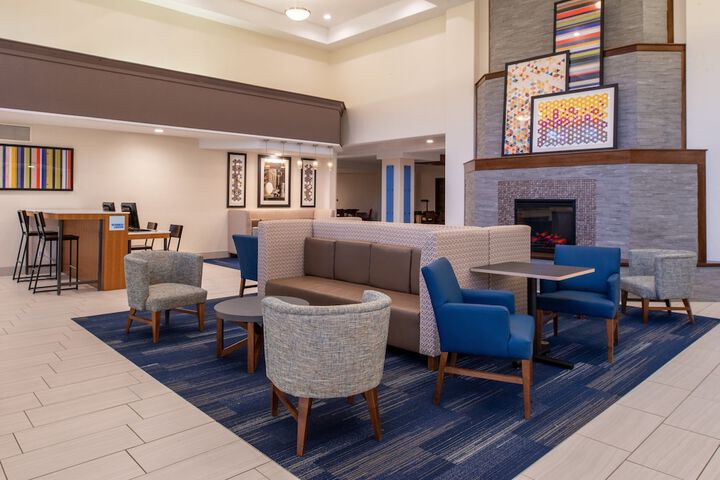 Hotel 10 of 80