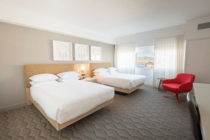 Room 34 of 79