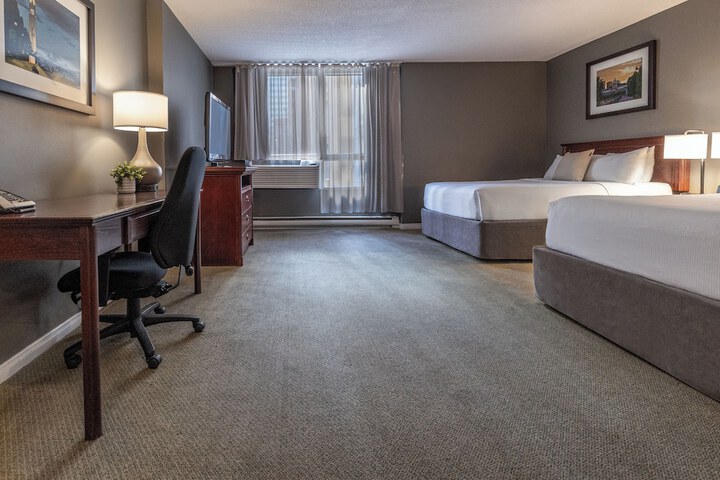 Room 47 of 99