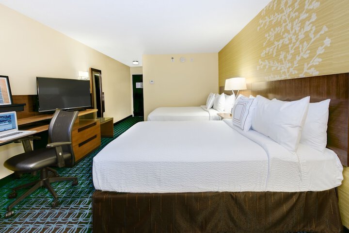 Room 10 of 24
