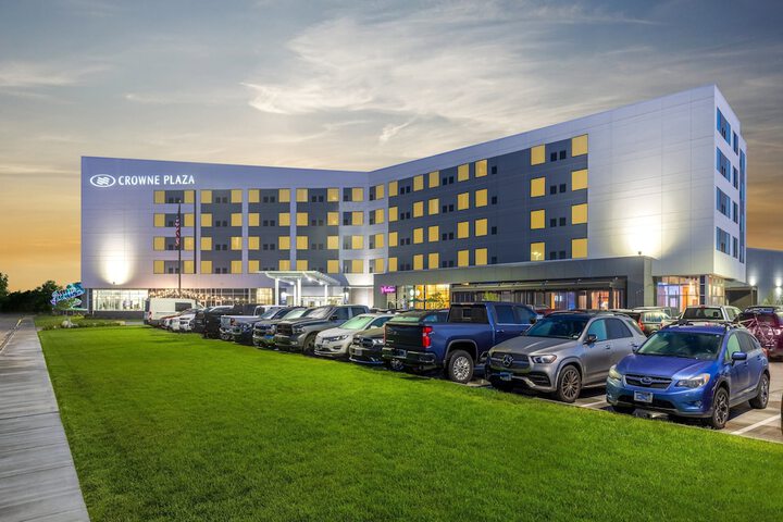 Hotel 2 of 118