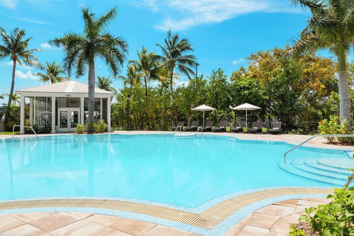 Blue Flamingo Resort Key West