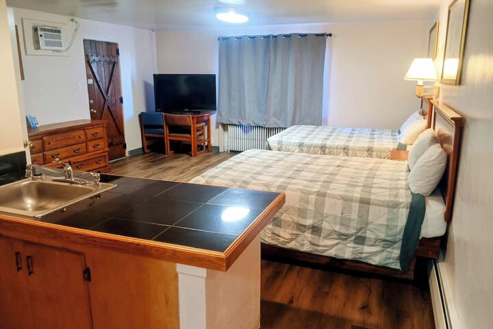 Room 18 of 25