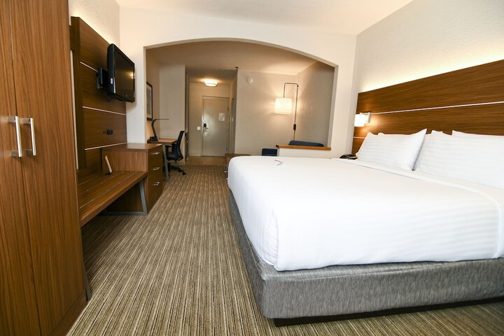 Room 57 of 126