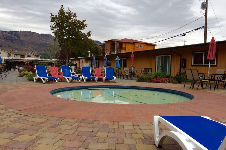 Pool 5 of 38