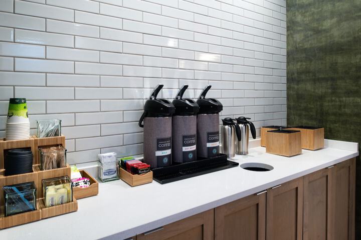 Breakfast/Coffee Service 36 of 38
