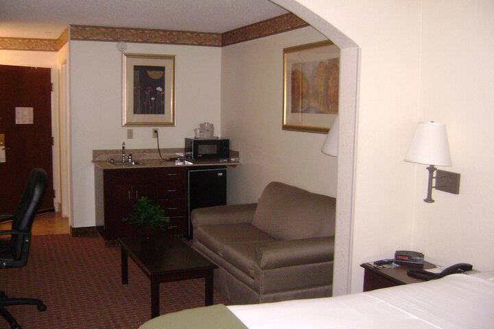 Room 7 of 20