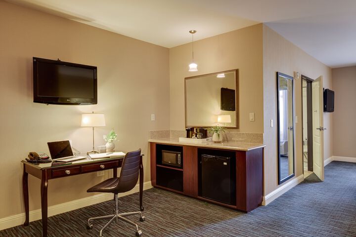 Ayres Hotel & Spa Mission Viejo – Lake Forest