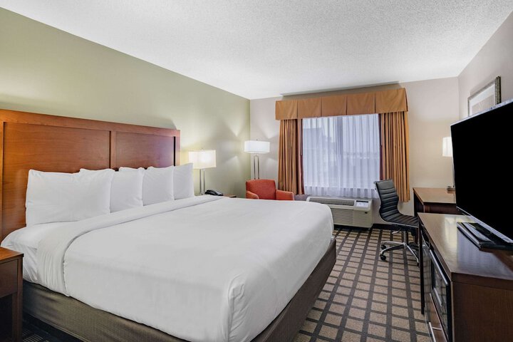 Baymont by Wyndham Gurnee