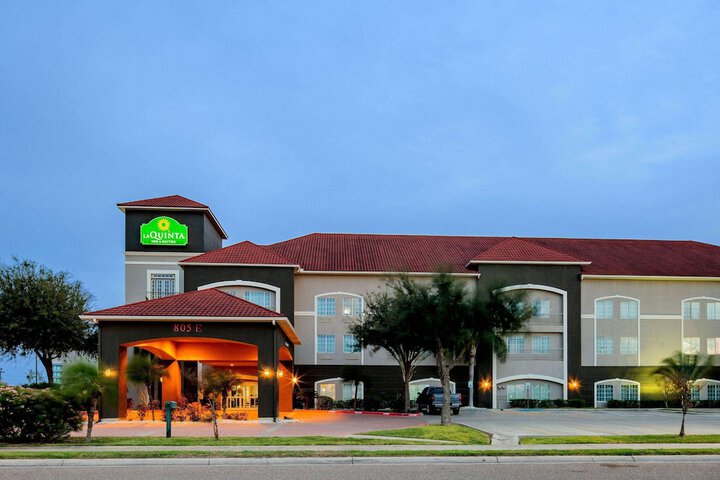 La Quinta Inn & Suites by Wyndham Mission at West McAllen