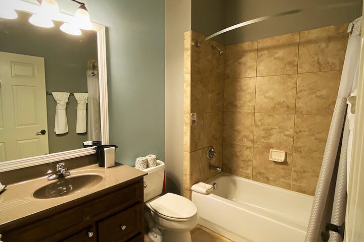 Room 33 of 50