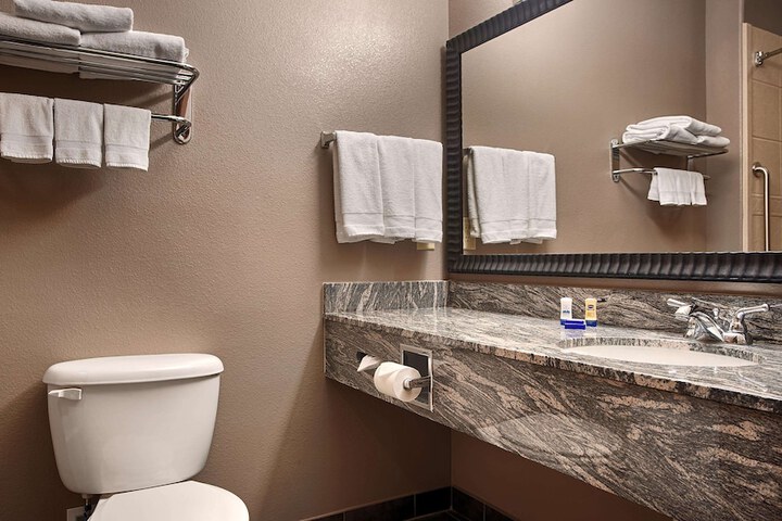 Best Western Giddings Inn & Suites