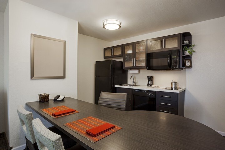 Candlewood Suites Bay City by IHG